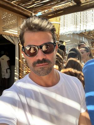 photo-profile-1